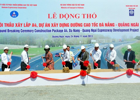 Phó Thủ tướng Nguyễn Xuân Phúc dự Lễ động thổ Dự án đường cao tốc Đà Nẵng - Quảng Ngãi  - ảnh 1